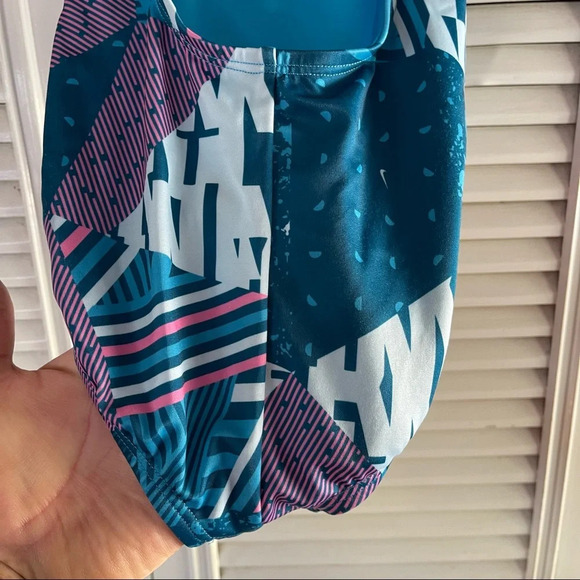 Nike Swimwear Girls Blue Mash Up Sporty Racerback One-Piece Swimsuit Sz 10-12 - Picture 6 of 11
